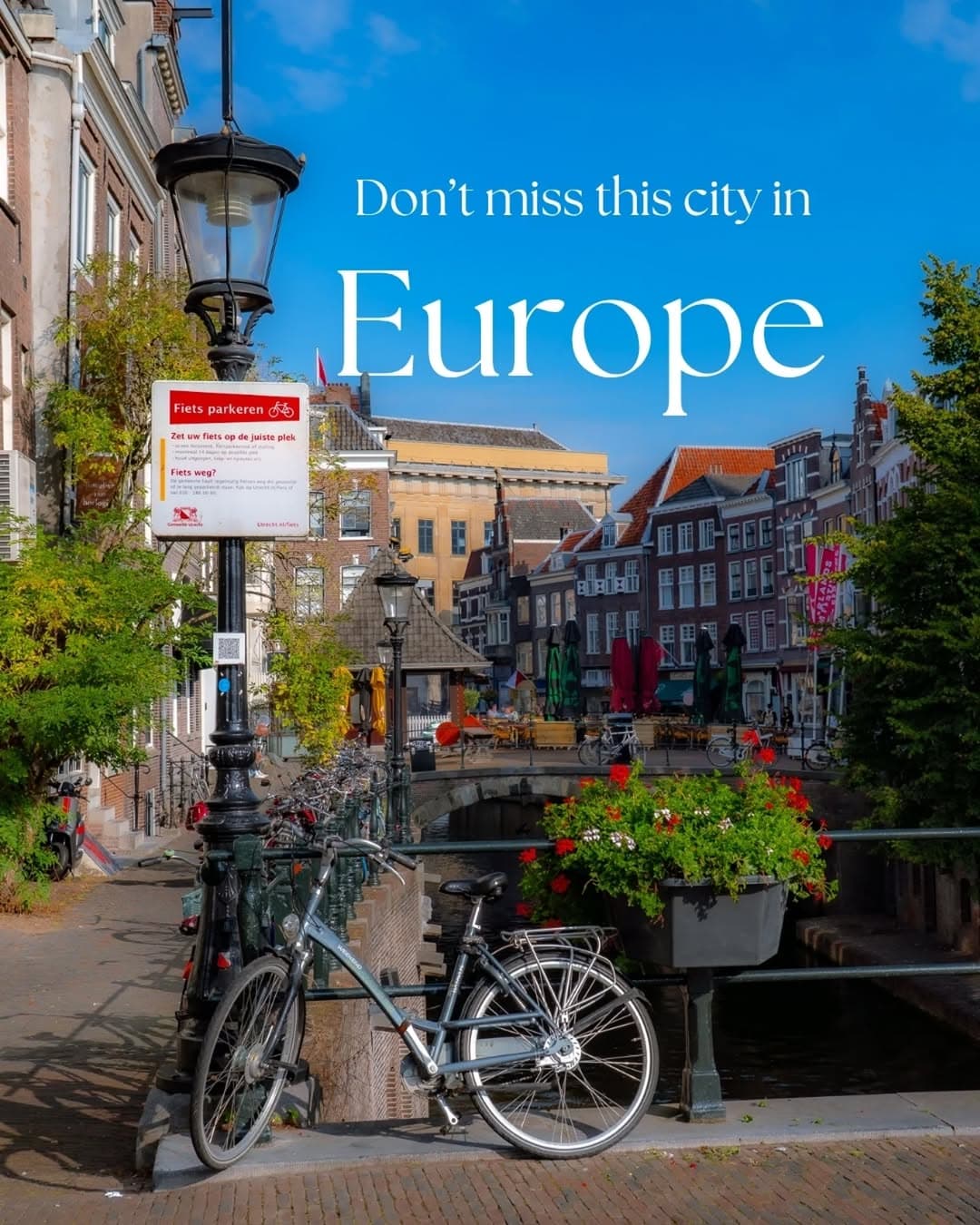 Utrecht's Charming Canals and Historic Tower