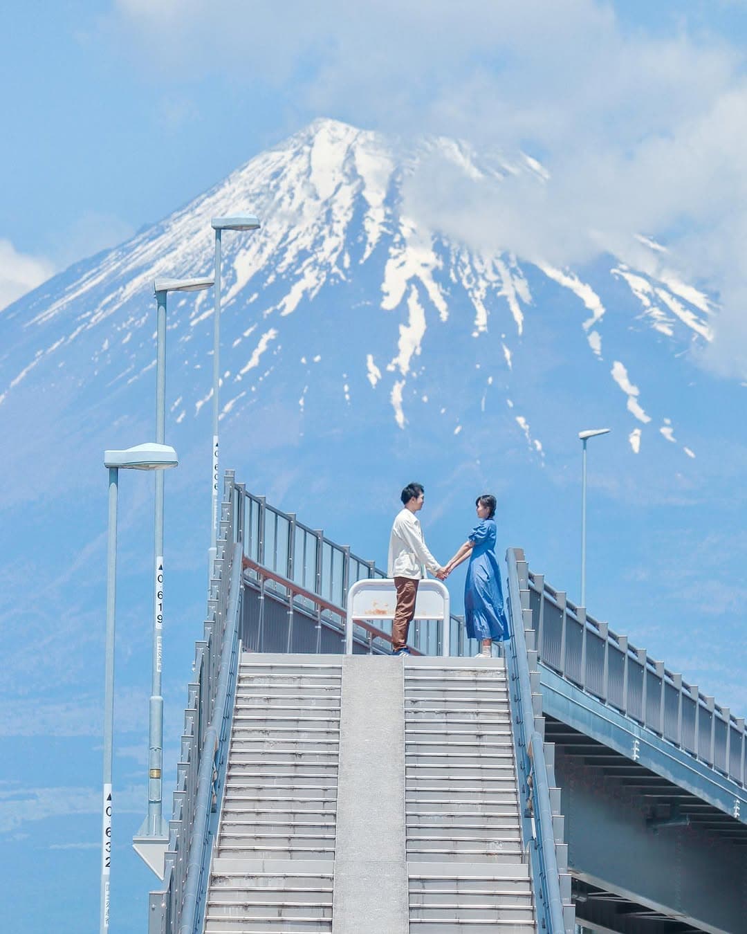 Travel to Mount Fuji and Dream Bridge via Shinkansen