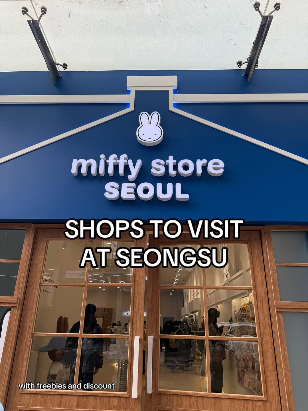 Seongsu Shops Offering Pop-Ups and Freebies
