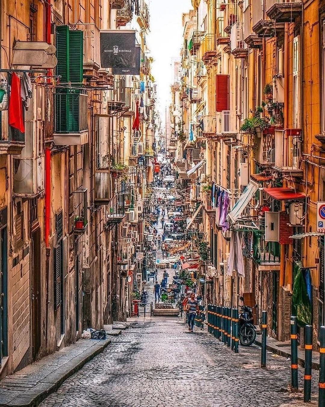 Explore Naples' Historic Sites, Island Escapes, and Vesuvius