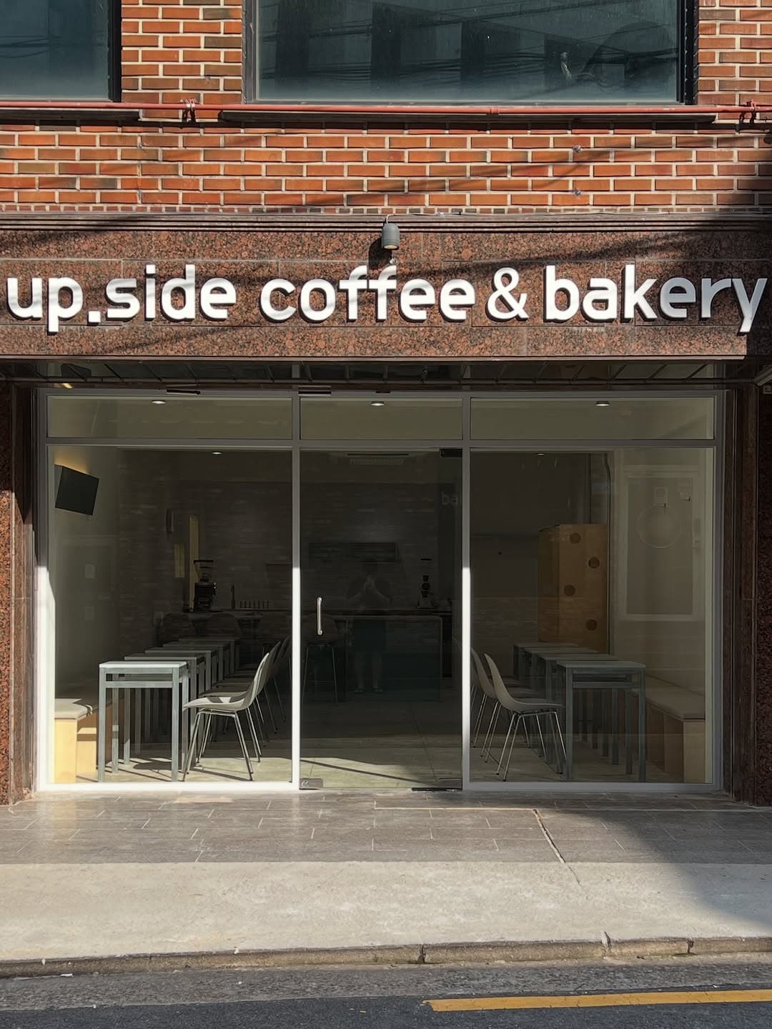 New Cafe Opens in Mapo, Seoul