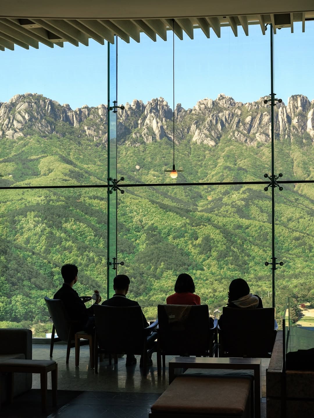 Cafe Views of Ulsanbawi Mountain in Gangwon