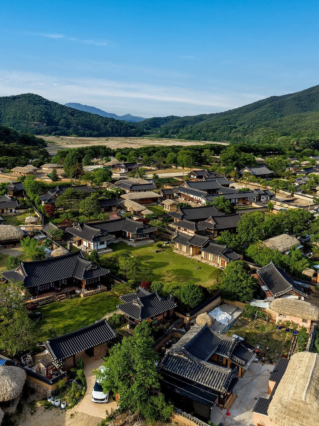 Andong Hahoe Folk Village And Buyongdae Observatory