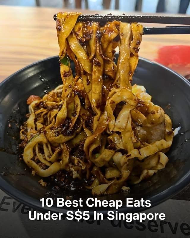 Singapore Eateries: From Curry Puffs to Herbal Soup