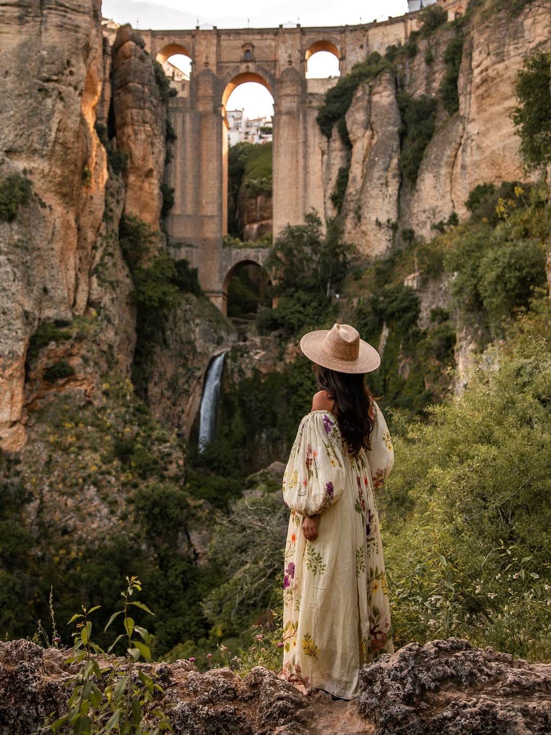 Exploring Ronda's Iconic Bridge and White Towns