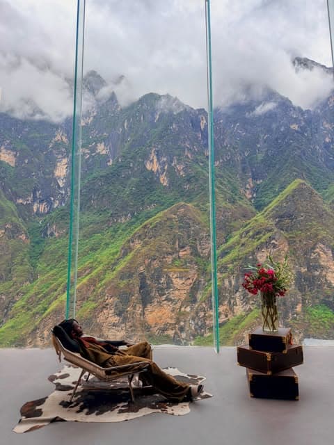 China Travel Guide: Natural Wonders and Cityscapes