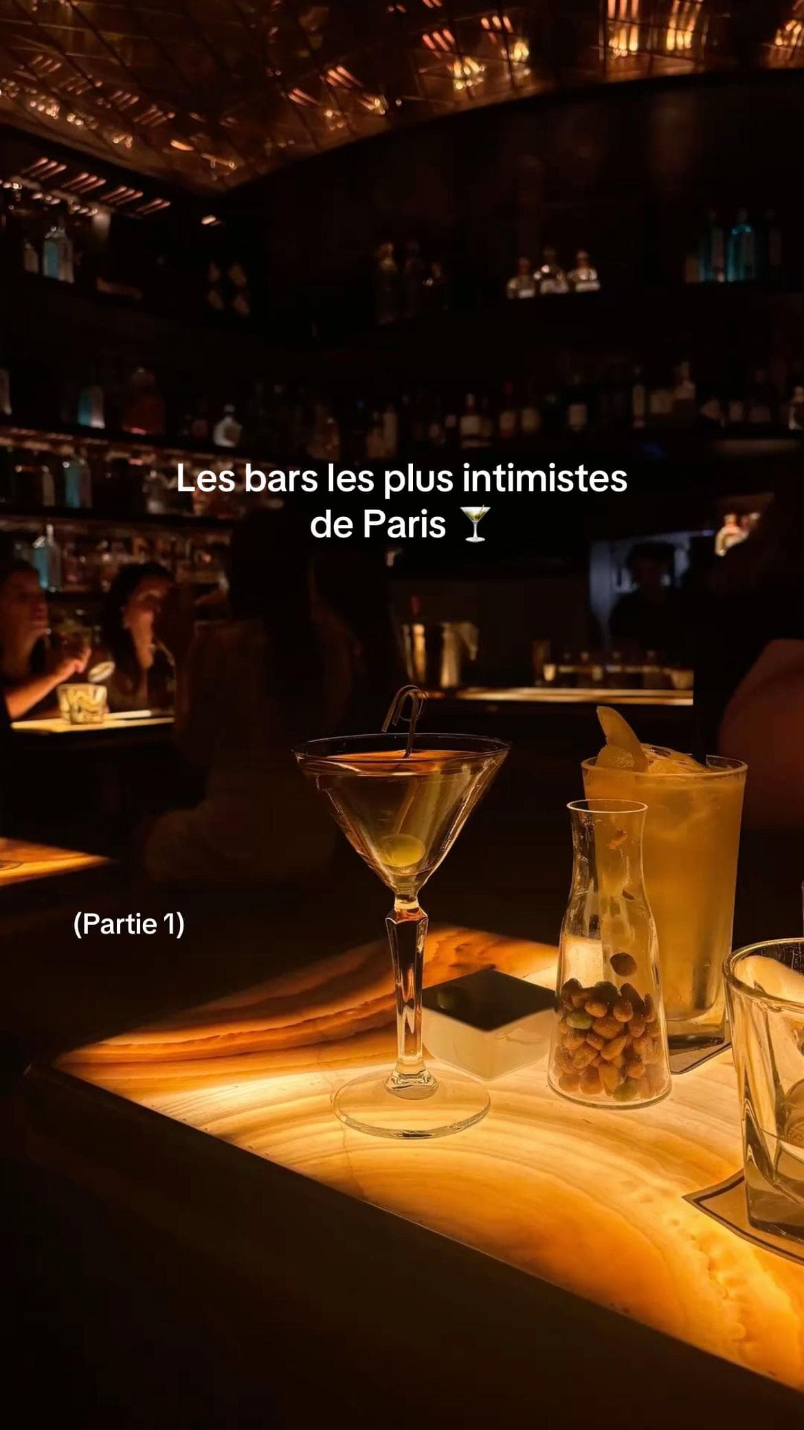 Intimate and Chic Parisian Bars for Cozy Evenings
