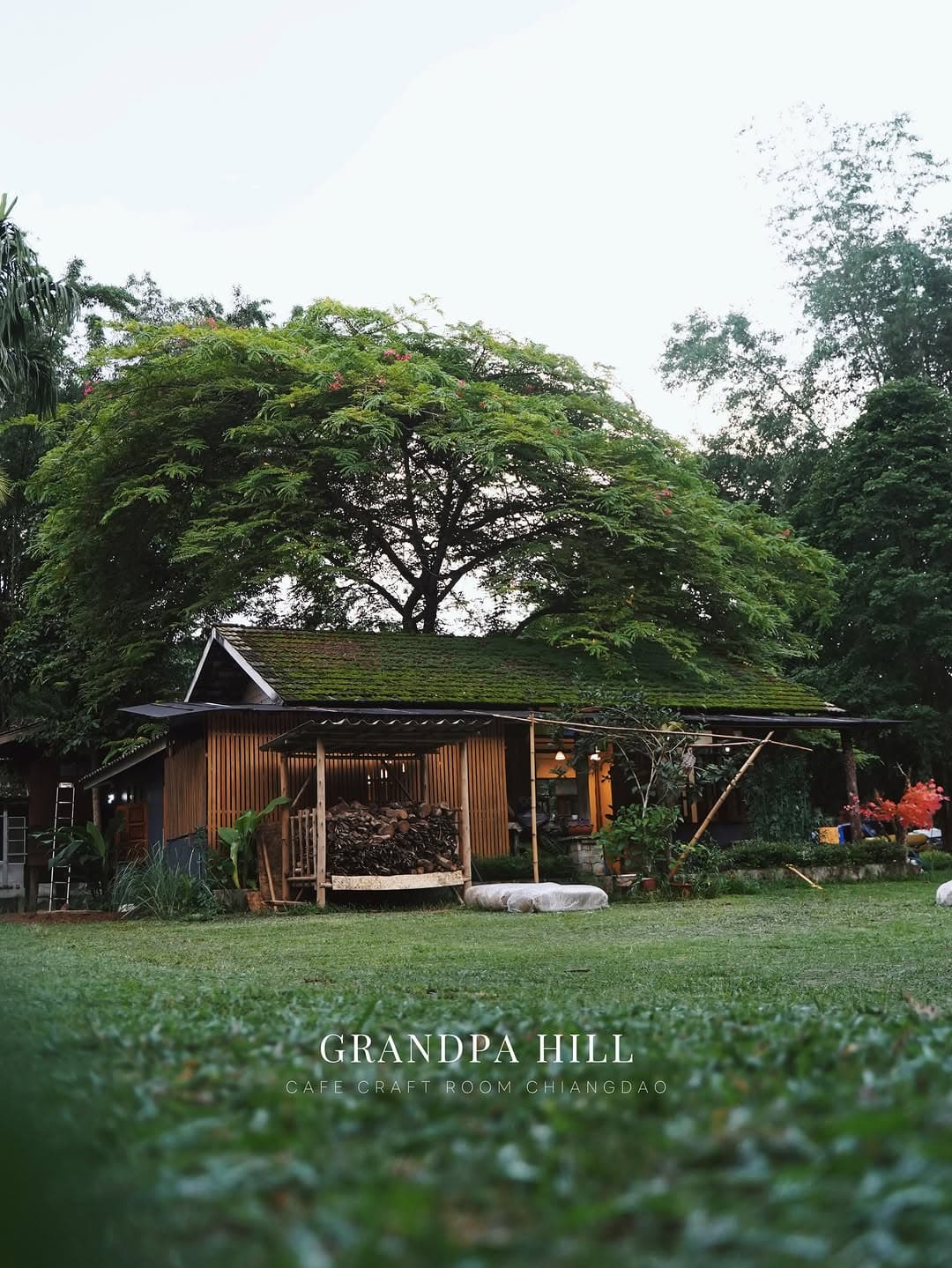 Grandpa Hill: Chiang Dao Cafe, Crafts, and Accommodation