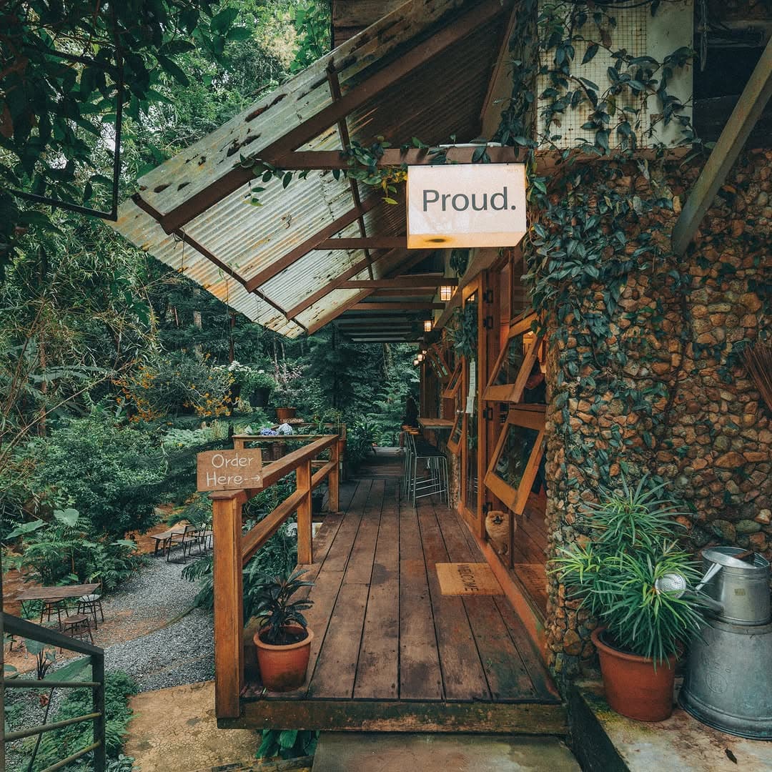 Mae Kampong Village: Nature-Focused Cafes