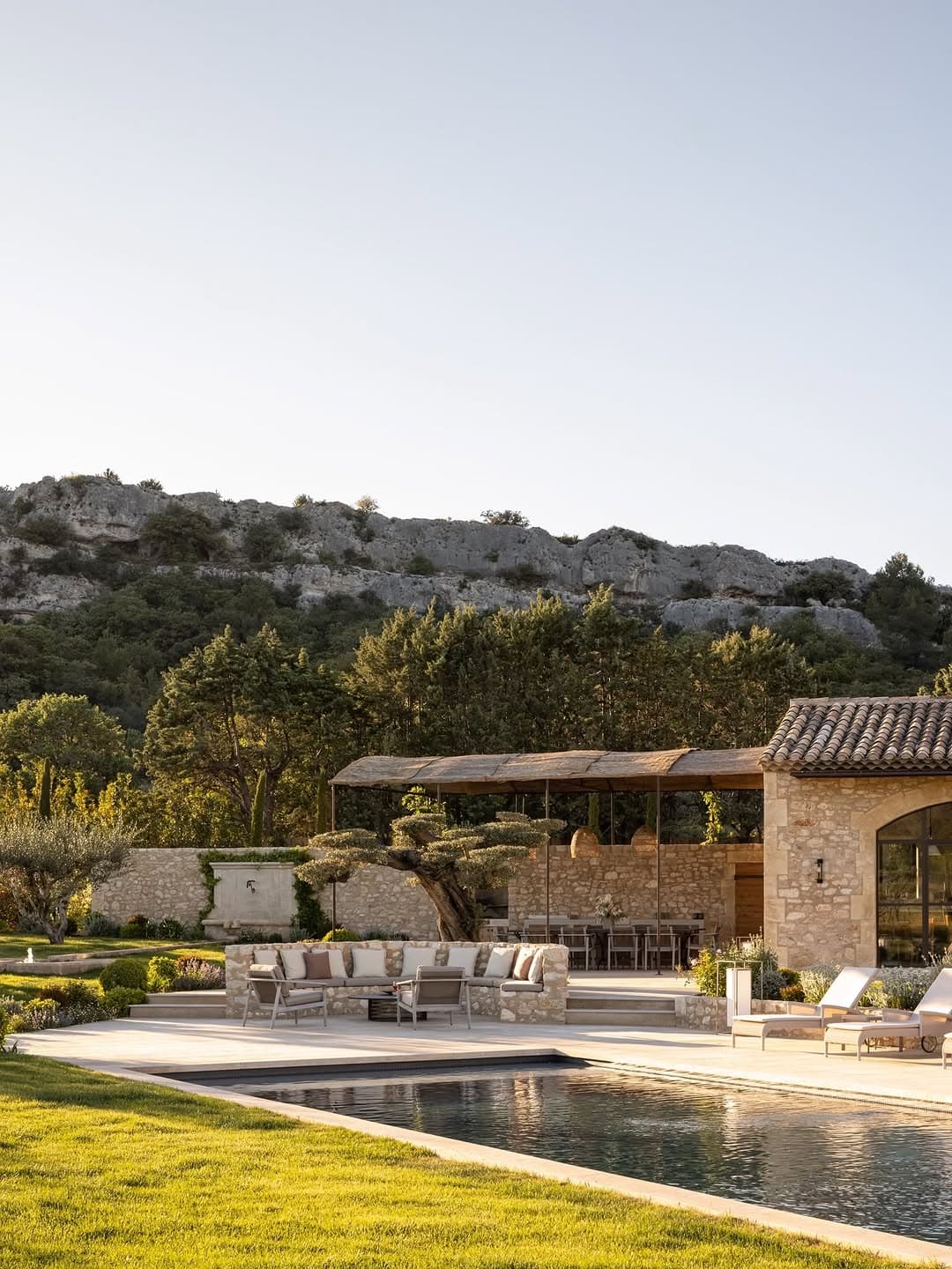 Charming Mas Estates Near Eygalières