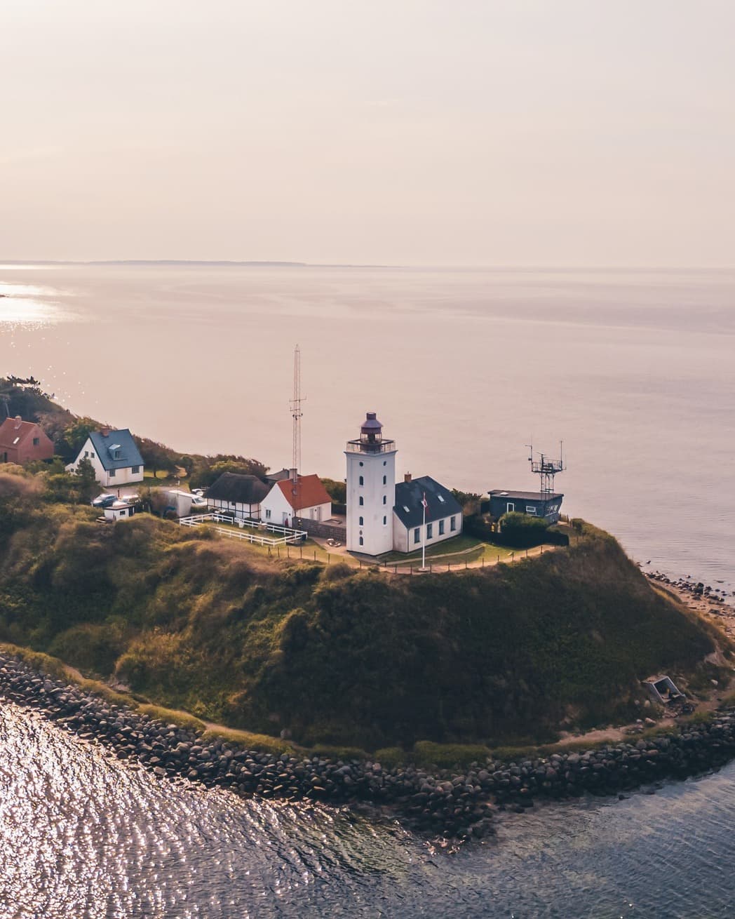 Lighthouses With Wide Horizons And Sea Views