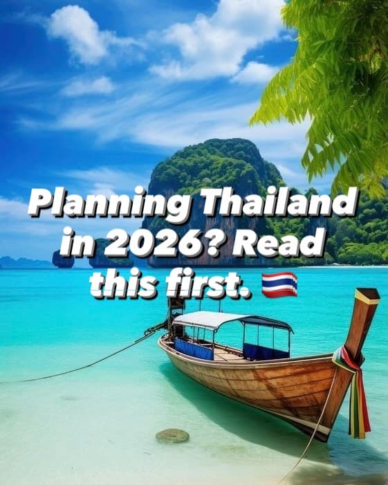 Bangkok Temples And Convenience Stores