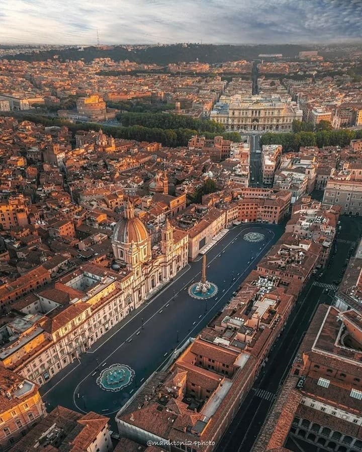 Ten Iconic Roman Landmarks and Attractions
