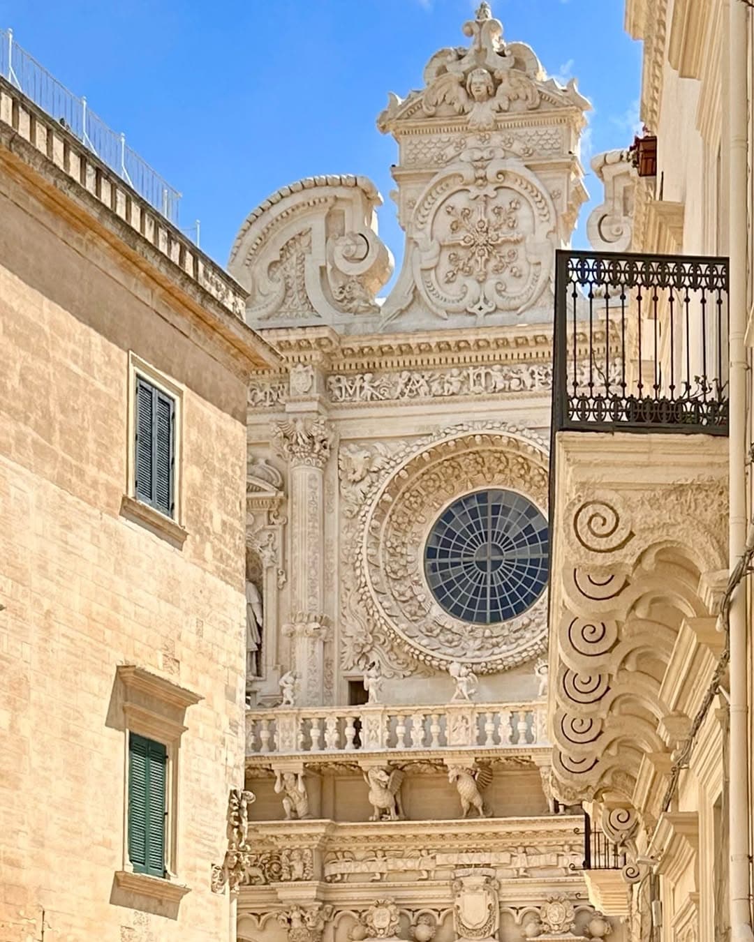 Lecce's Historic Heart: Baroque Charm and Ancient Ruins