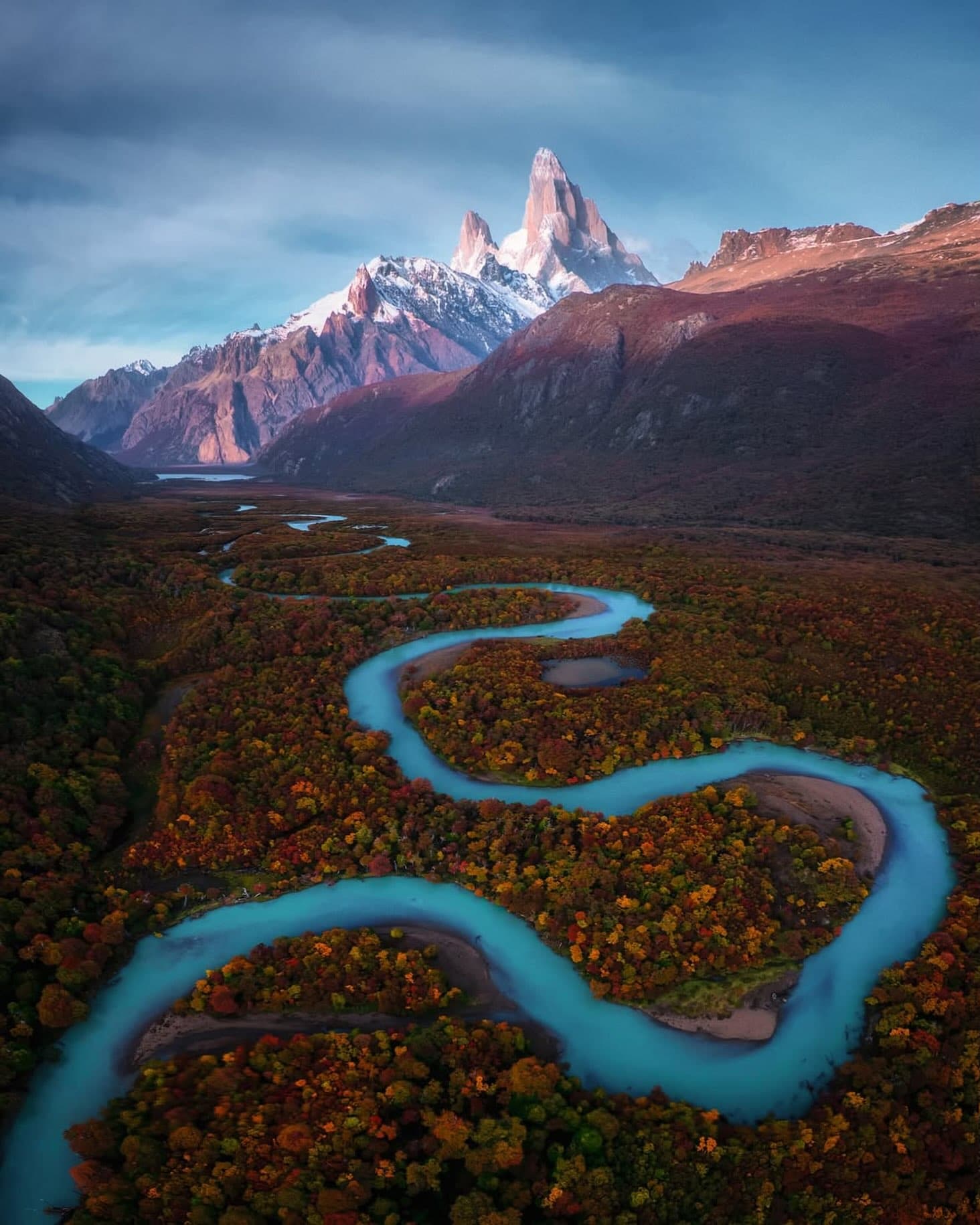 Patagonia's Fitz Roy and El Chaltén Views
