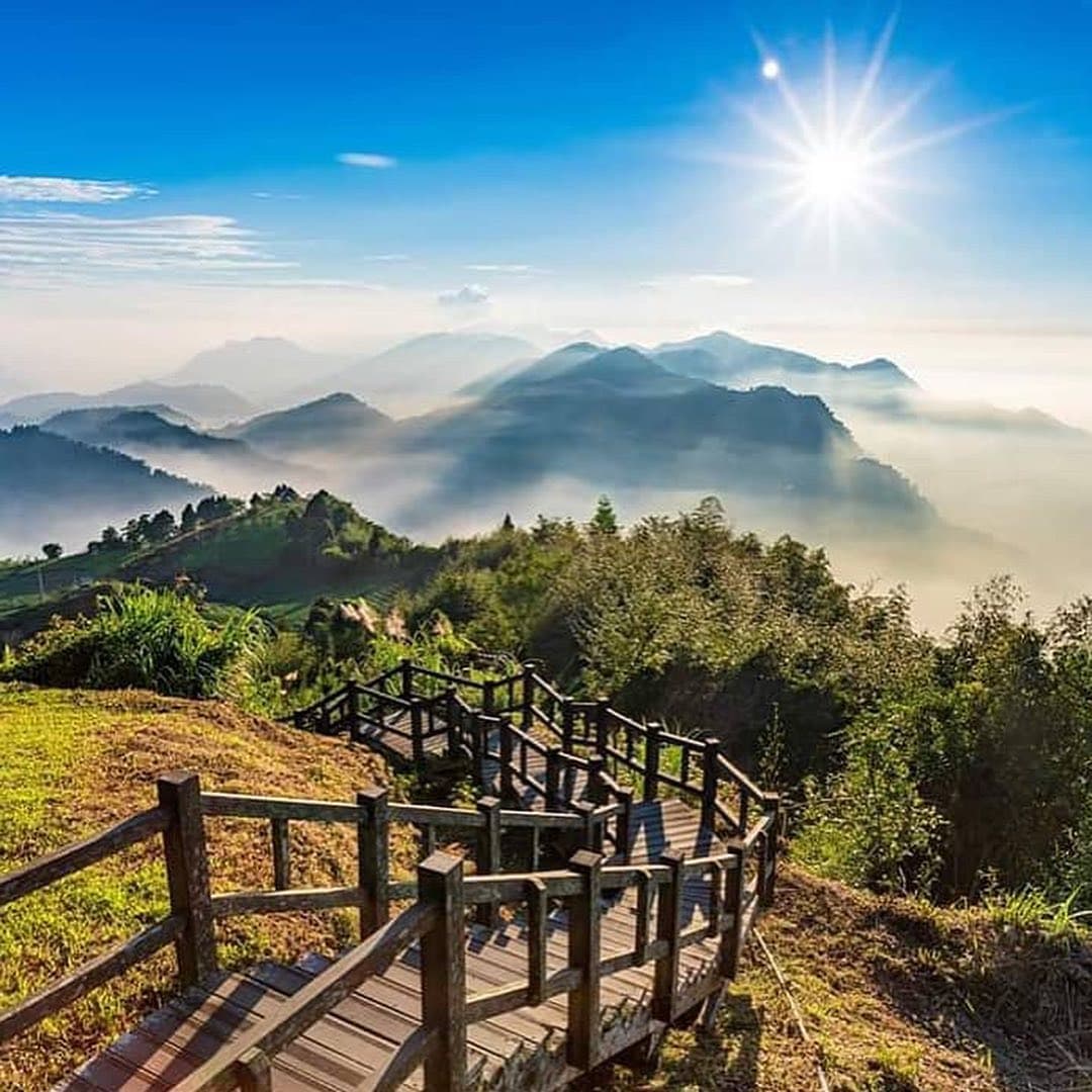 Shiding Tea Gardens, Cloud Waterfalls, and Sunset Views