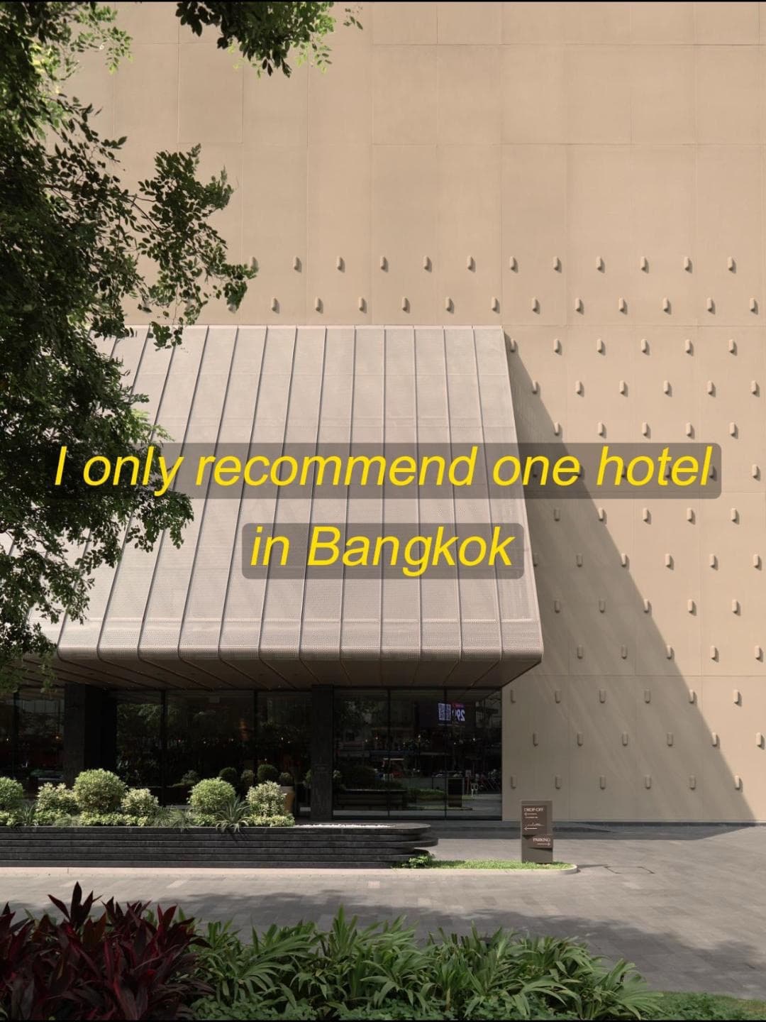 Sukhumvit Hotels Near BTS Asok and Phrom Phong